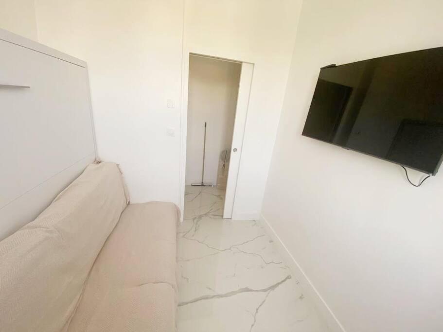 Appartement 2P Idealement Place Juan Les Pins Exterior photo